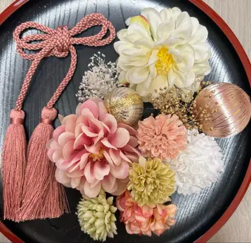 성인식 일본 의류 후리소데 시치고산 머리 장식