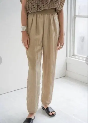 CLANE 클라네 GLOSS WASHER TAPERED PANTS 팬츠