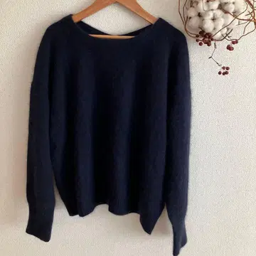 AMACA 네이비 긴팔 니트