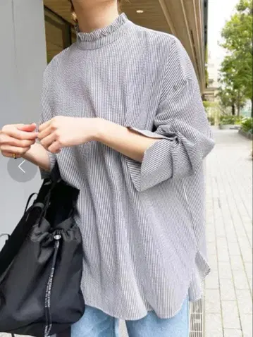 Spick and span 프릴 칼라 스트라이프 셔츠