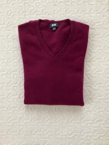 새상품급! 캐시미어 100% V넥 니트 스웨터 유니클로 L