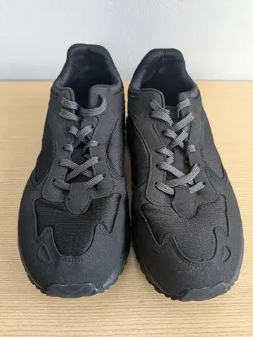 810s STUDEN 25.5 에이트텐스 문스타