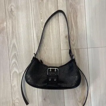 블랙 숄더백 핸드백 스타일