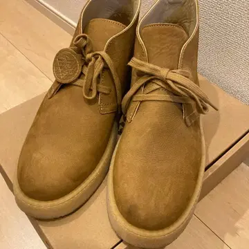 ZARA x Clarks 부츠