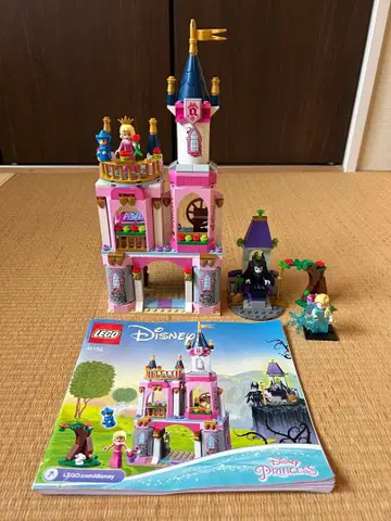 LEGO Disney 잠자는 숲속의 미녀 오로라 공주 성