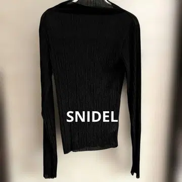 SNIDEL 블랙 리브 긴팔 상의
