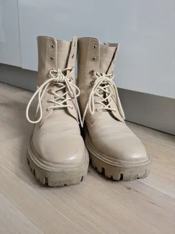 통굽 베이지 부츠
