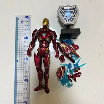 아이언맨 피규어