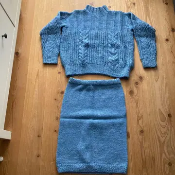 라이트 블루 케이블 손뜨개질 니트 셋업