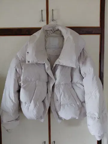 MERCURYDUO 라이트 그레이 다운 자켓