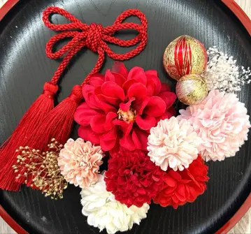 성인식 일본 의류 후리소데 시치고산 머리 장식