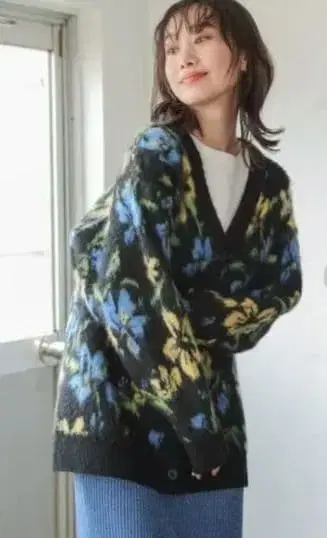 니코앤드 모듬 모티브 기모 V 가디건 블랙