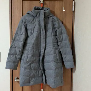 L 사이즈 그레이 다운 자켓