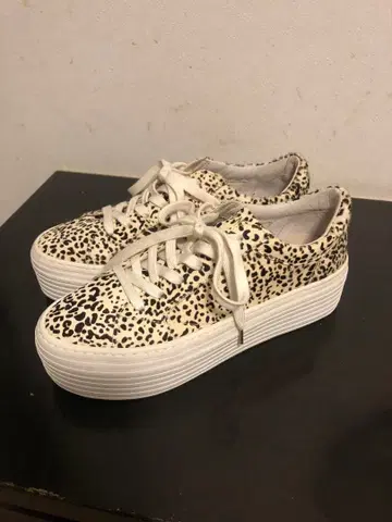 노네임 통굽 스니커즈 39