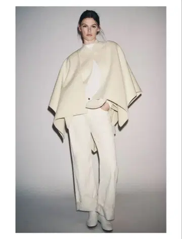 ZARA 울 케이프 코트