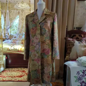 꽃무늬 롱 코트