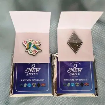 ONEW NOTE 랜덤 핀 배지 2개 세트