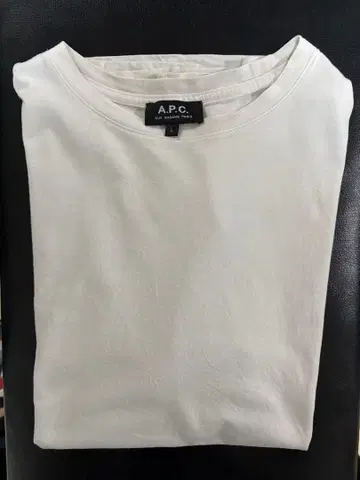 A.P.C. 반팔 티셔츠 남성용 L 사이즈 | 백 프린트