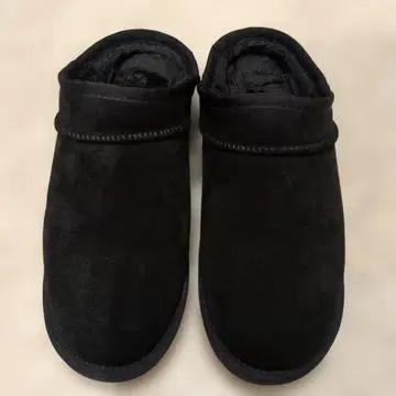 MEI 스웨이드 슬립온 어그 부츠 블랙