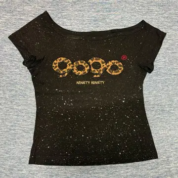 9090 girl 로고 오프 숄더 글리터 티