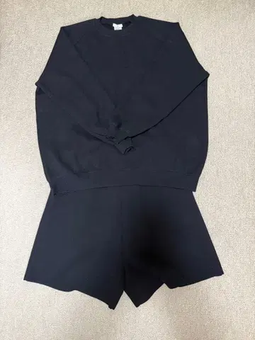 더블 스탠다드 클로징 Sov. 블랙 숏팬츠 셋업