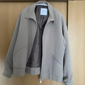 스튜디우스 STUDIOUS 볼륨 슬리브 숏 지퍼 블루종