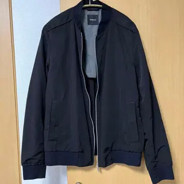 Theory 블랙 나일론 자켓 L 사이즈