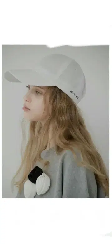 메종 드 델라 화이트 캡