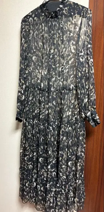 새상품급 노블 레오파드 원피스