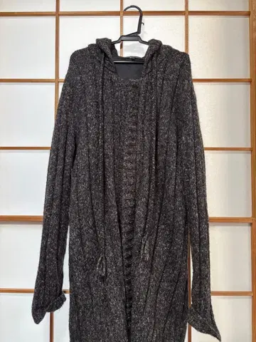 다크 그레이 후드 부착 롱 가디건