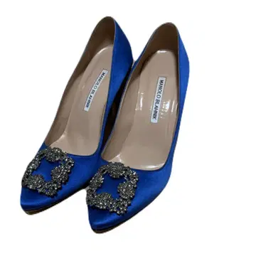 마놀로 블라닉 행기시 푸시아 새틴 주얼 버클 펌프스 파랑