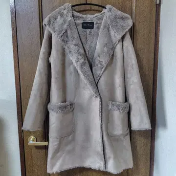 어반 리서치 페이크 무스탕 코트 모카 F 사이즈