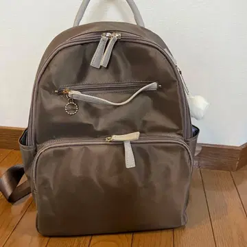 브라운 나일론 백팩