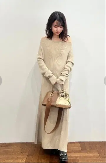 미라 오웬 니트 롱 원피스 베이지 1