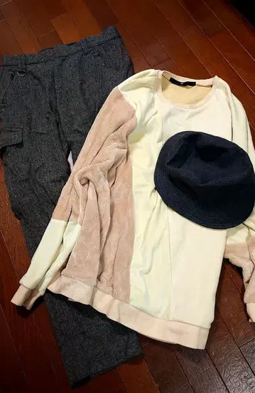 NOID 묶음 판매 햇, 슬랙스, 티셔츠