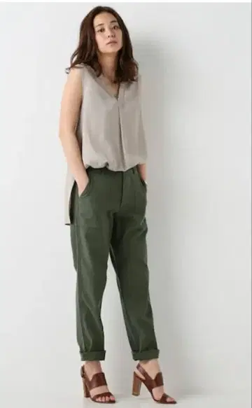 FRAMeWORK 네프 백 새틴 베이커 팬츠 사이즈 36