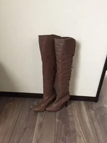 질스튜어트 니하이 부츠