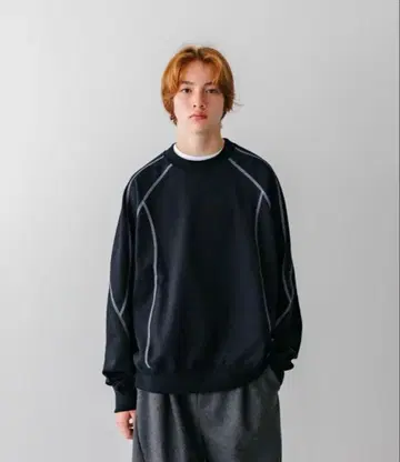 CLESSTE FUTURE SWEATSHIRT 맨투맨 블랙