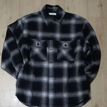 프릭스스토어 옴브레 자켓 퀼팅 오버 실루엣