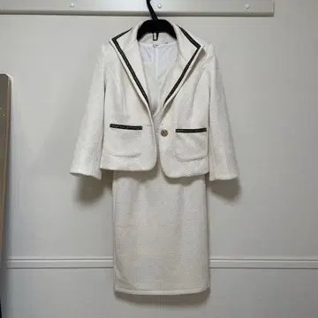 화이트 헤링본 수트 S 사이즈