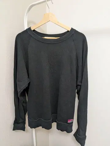 FLAGSTUFF 블랙 맨투맨 M