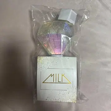 M!LK 밀크라스타 초