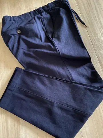 PT01 네이비 슬랙스 44 영구 크리즈