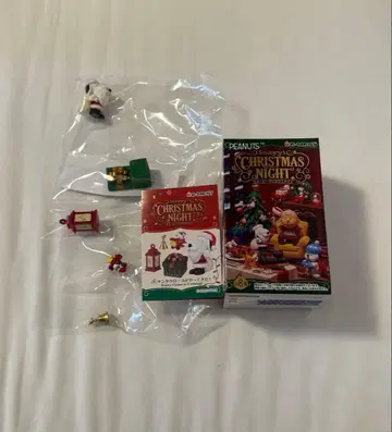 PEANUTS 크리스마스 나이트 피규어