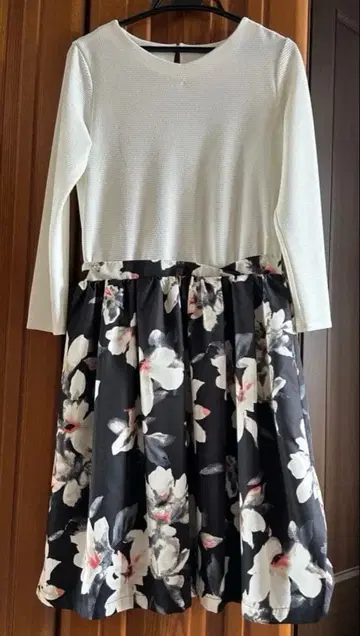 미사용품 펠리시모 도킹 원피스