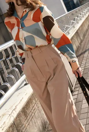 새상품급 Tnewties 티스 블라우스 사라의 자화상