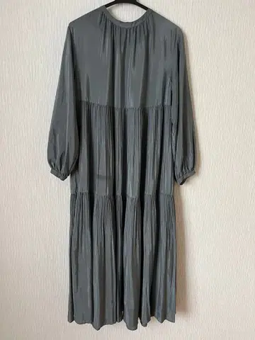 스픽 앤 스팬 원피스 긴팔