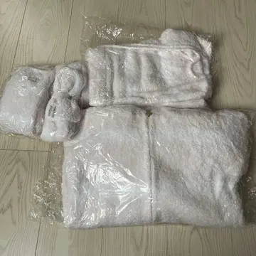 젤라또피케 핑크 보들보들 룸웨어 상하의 양말 헤어밴드 세트