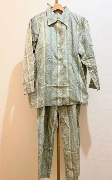 중고 ETRO 페이즐리 무늬 파자마 상하의 세트