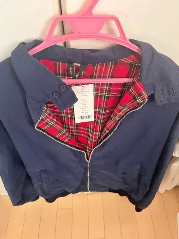 네이비 체크 무늬 집업 자켓